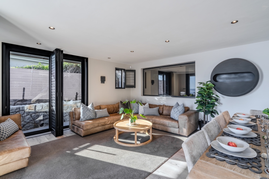 5 Bedroom Property for Sale in Camps Bay Western Cape